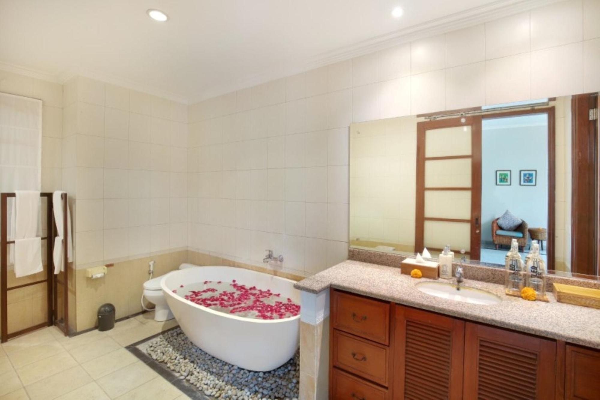 Kecapi Villa Seminyak By Ini Vie Hospitality Exterior foto
