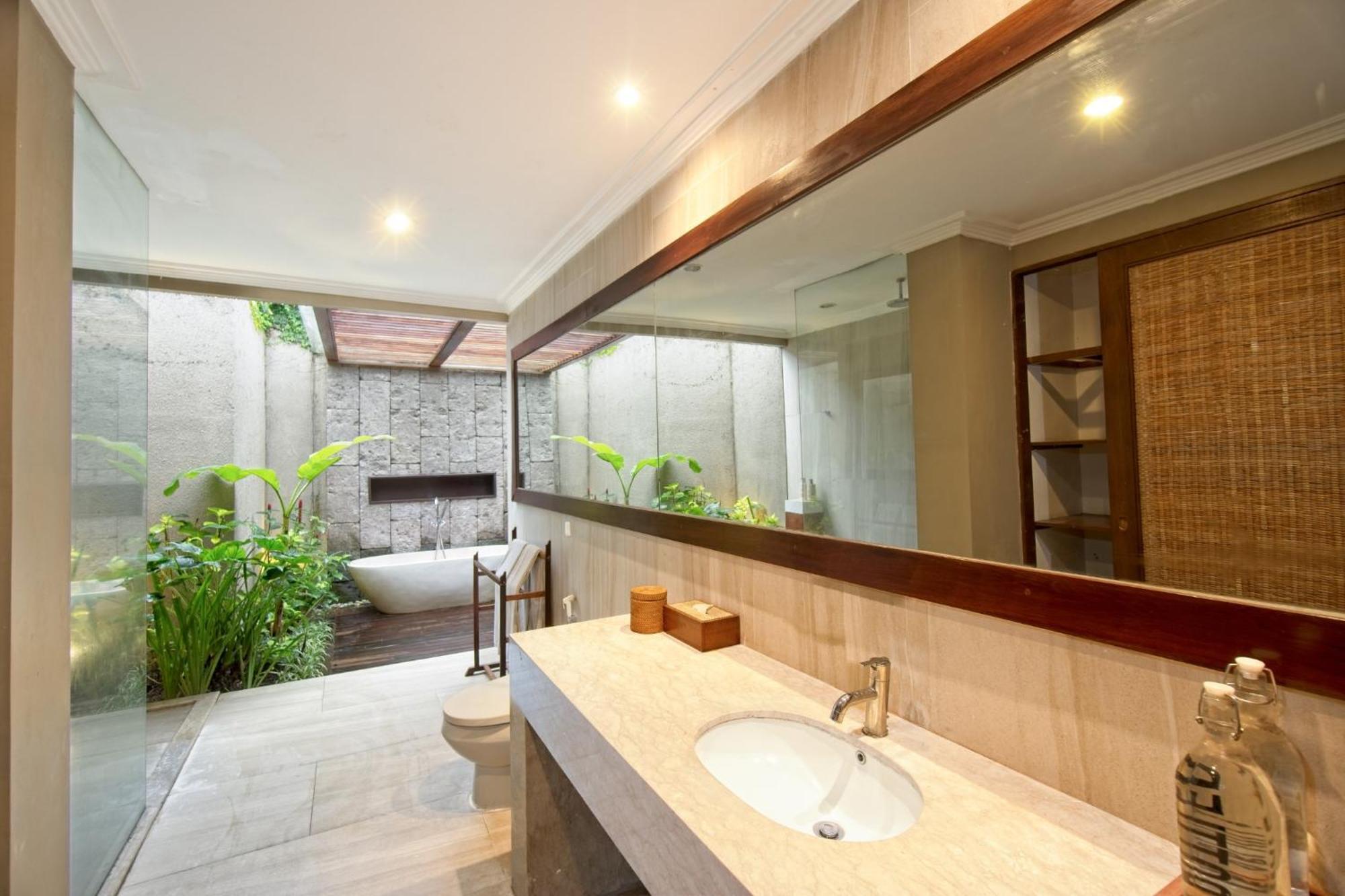 Kecapi Villa Seminyak By Ini Vie Hospitality Exterior foto